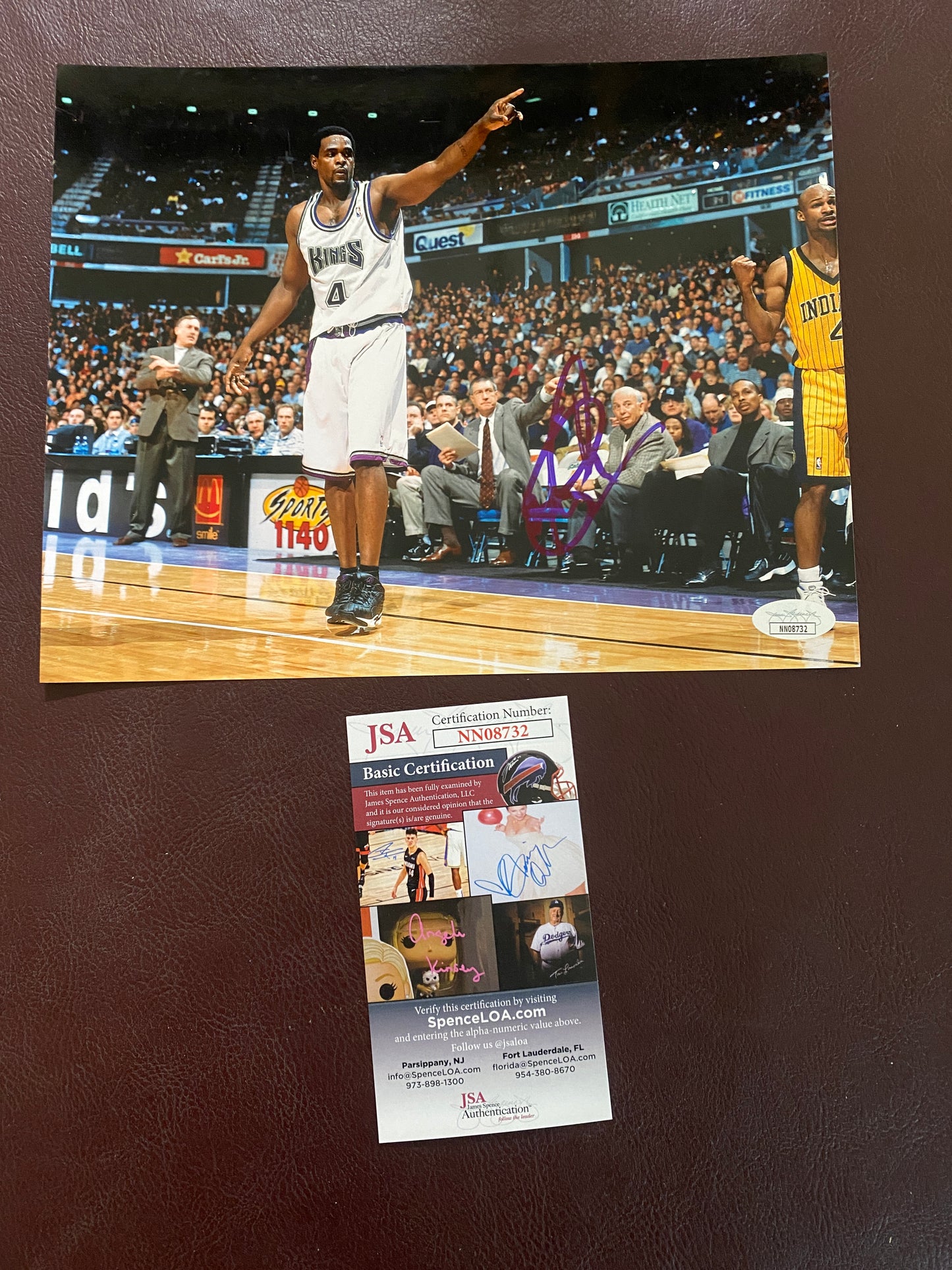 Chris Webber Sacramento Kings Signed 8x10 JSA Authenticated