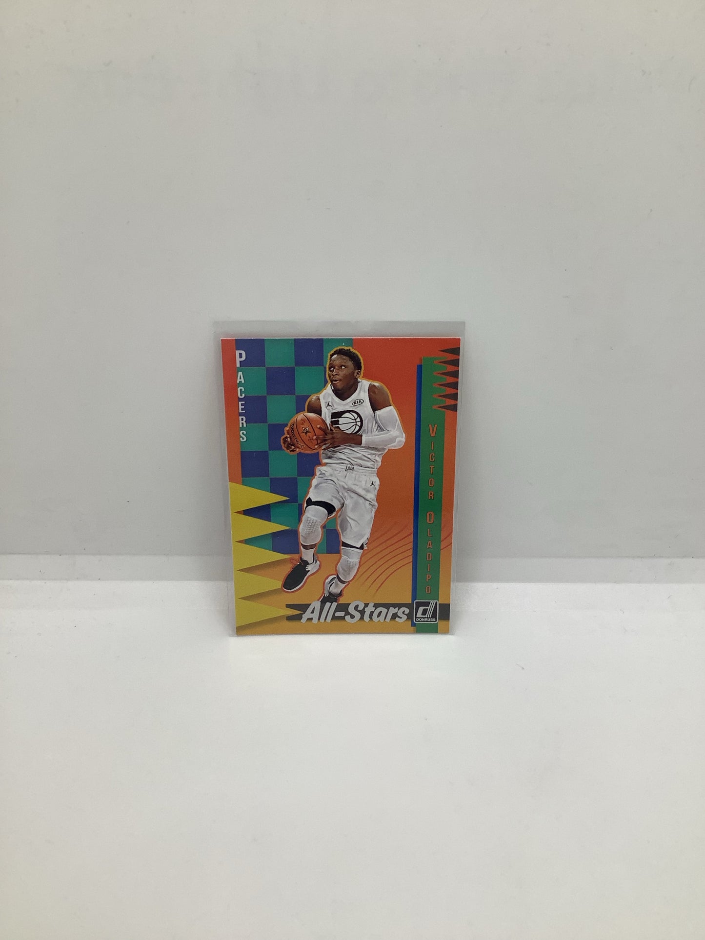2018-19 Donruss Victor Oladipo Yellow Orange