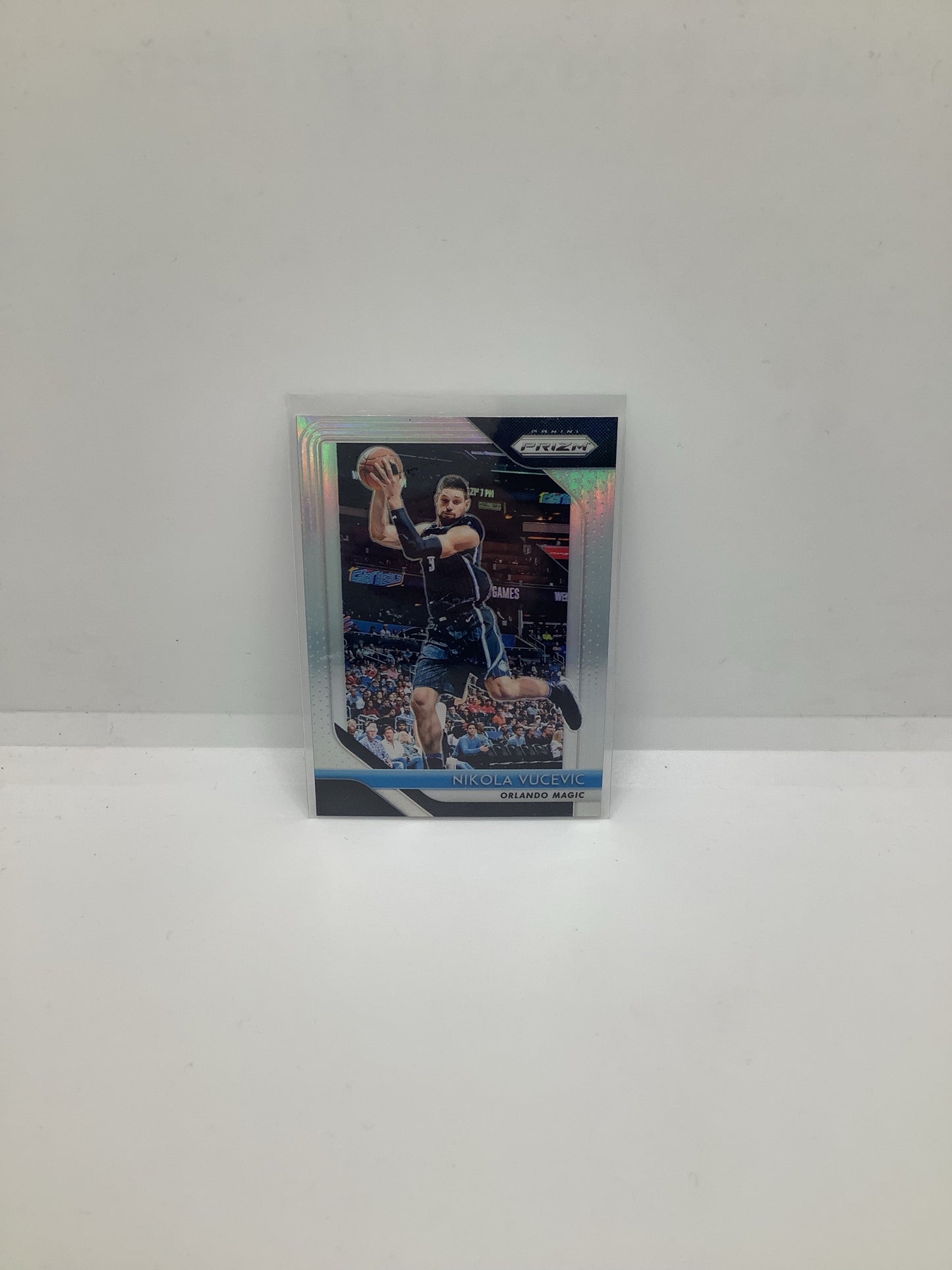 2018-19 Prizm Nikola Vucevic Holo